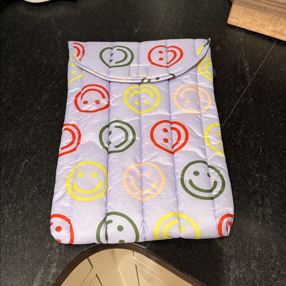 Baggu Puffy Laptop Sleeve 16" Lavender Happy - Picture 2 of 6